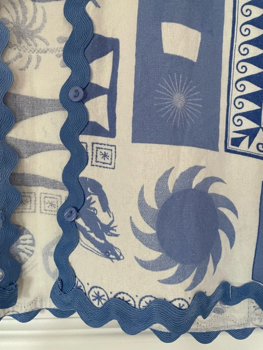 Calypso St. Barth Blue and White Mediterranean Resort Shirt, Small - Picture 4 of 6